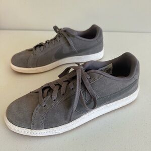 Women’s 9 Nike Court Royale Suede Gunsmoke Gray Sneakers